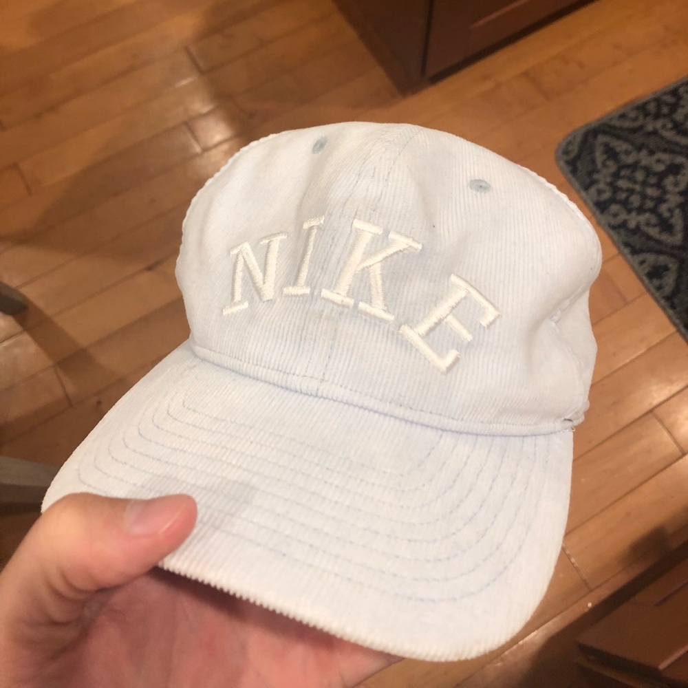 Nike corduroy hat